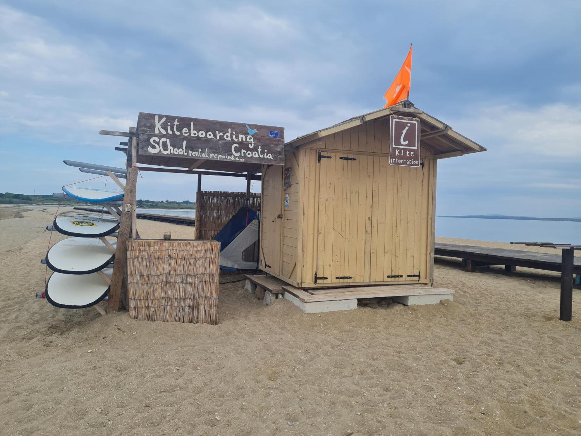 Apartmani Zdrijac Nin Bilik gambar